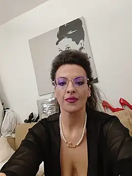 Snapshot of RebeccaNoble chatting on 24, 5, 2026 RebeccaNoble online show from 24, 5, 2026