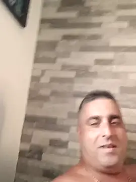 ADRIAN ADI40 online show from 16, 9, 2025