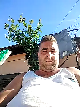 ADRIAN ADI40 online show from 28, 10, 2025