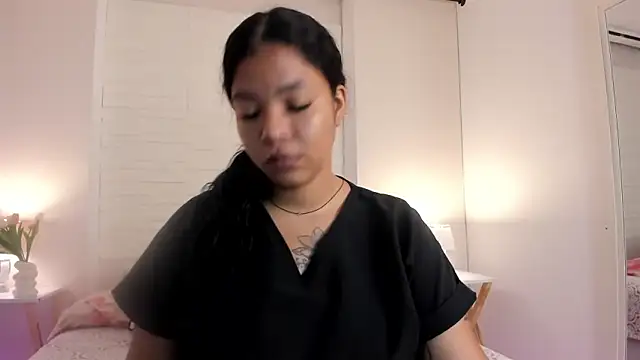 SophiaaStone online show from 8, 5, 2026