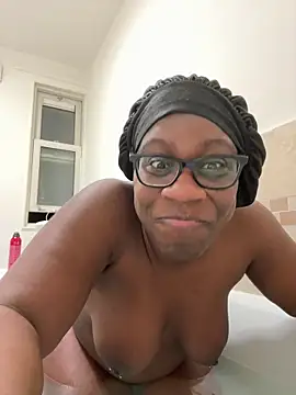 Snapshot of blacksexybeauty31 chatting on 22, 4, 2026 blacksexybeauty31 online show from 22, 4, 2026