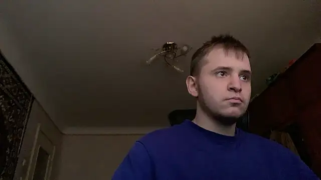 Snapshot of sweaticeboy chatting on 12, 3, 2025 sweaticeboy online show from 12, 3, 2025