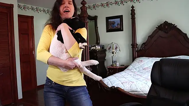 Snapshot of thornburyrose chatting on 3, 3, 2025 thornburyrose online show from 3, 3, 2025