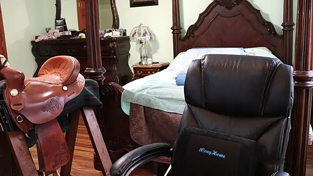 Snapshot of thornburyrose chatting on 28, 2, 2025 thornburyrose online show from 28, 2, 2025