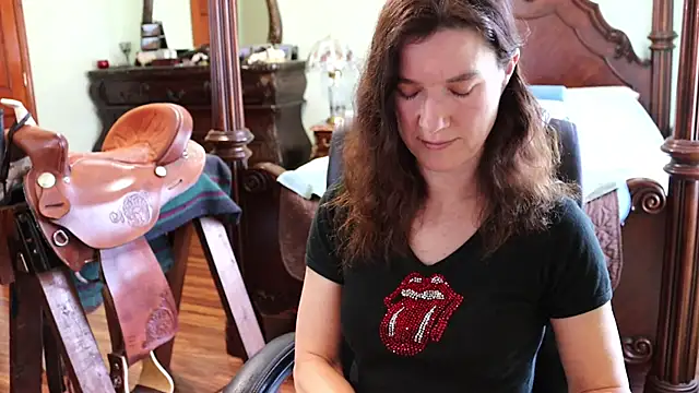 Snapshot of thornburyrose chatting on 1, 3, 2025 thornburyrose online show from 1, 3, 2025