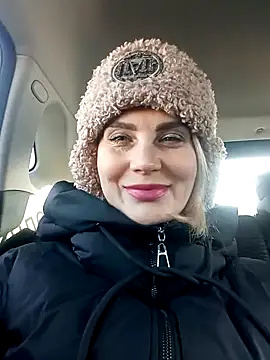JennyOMay online show from 8, 2, 2025