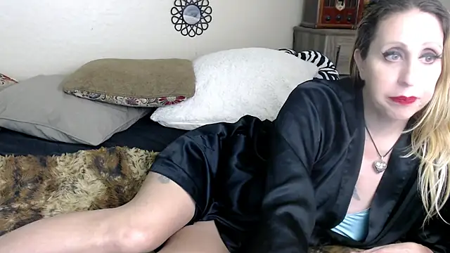 Snapshot of Lourdesnoir@xh chatting on 24, 2, 2026 Lourdesnoirxh online show from 24, 2, 2026