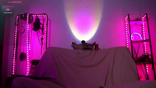 CyberXGoddess online show from 19, 11, 2025