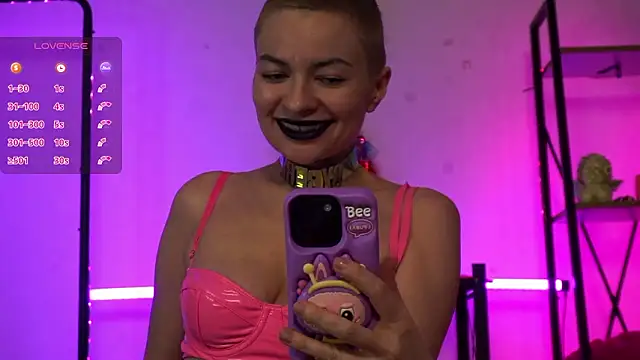 CyberXGoddess online show from 7, 2, 2026