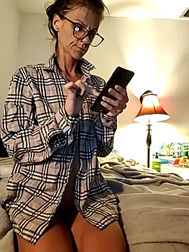 Scarlettishere online show from 14, 10, 2025