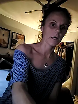 Scarlettishere online show from 18, 12, 2025