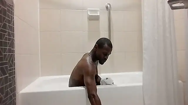 Maculine Stayr online show from 4, 4, 2026