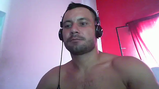 Snapshot of body_x29 chatting on 12, 3, 2025 body x29 online show from 12, 3, 2025