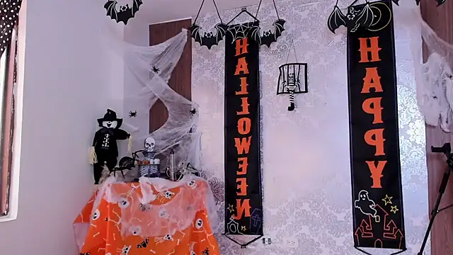 kelly thomson online show from 31, 10, 2025