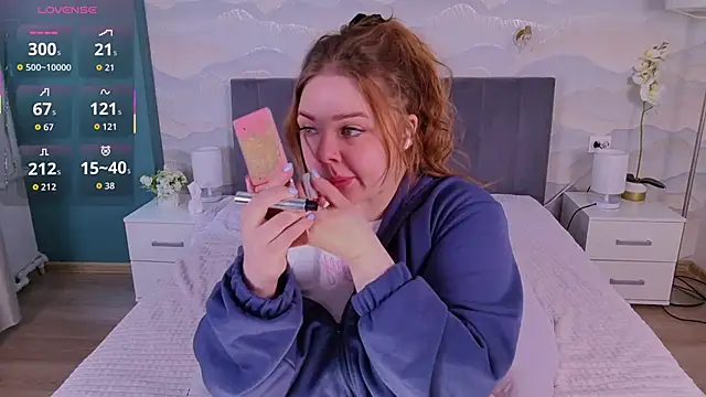 Tori cat online show from 18, 4, 2026