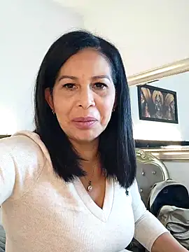 Snapshot of Shanon_mature chatting on 4, 5, 2026 Shanon mature online show from 4, 5, 2026