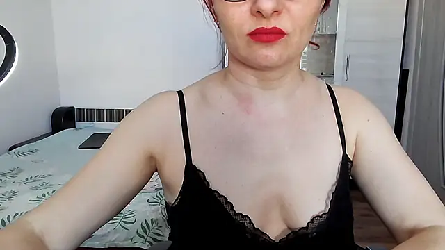 sweet-tinqerbell online show from 6, 3, 2026