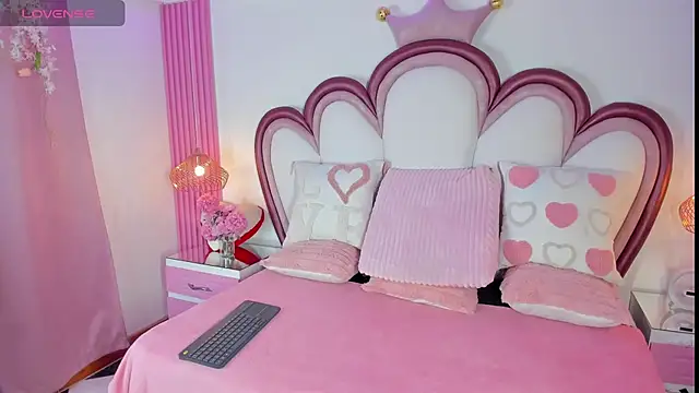 SammyGirlTS online show from 17, 6, 2026