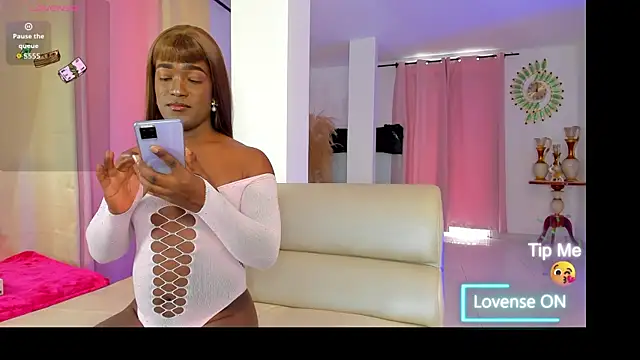 SammyGirlTS online show from 18, 7, 2026