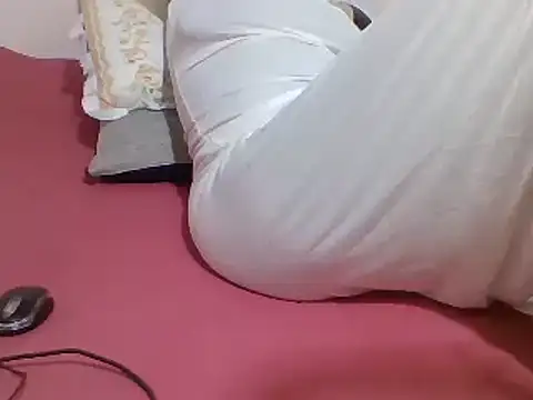 sweetelle09 online show from 8, 3, 2025