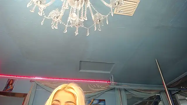 ADRIANNA FOX online show from 17, 1, 2026