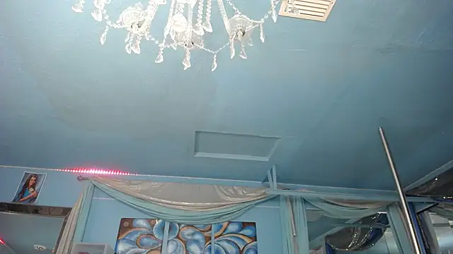 ADRIANNA FOX online show from 13, 2, 2026