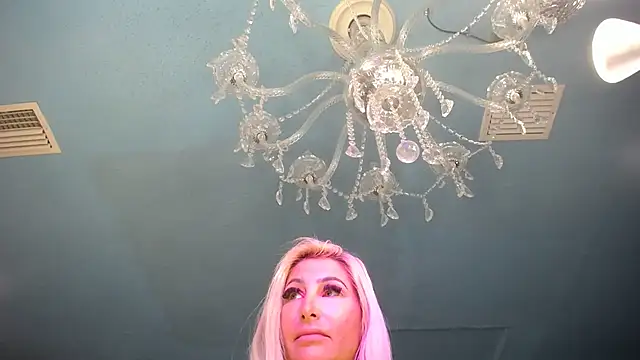 ADRIANNA FOX online show from 18, 3, 2025