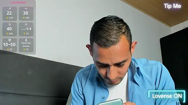 jhonyalzate2 online show from 10, 4, 2026