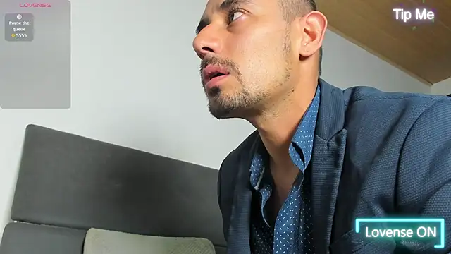 jhonyalzate2 online show from 19, 6, 2026