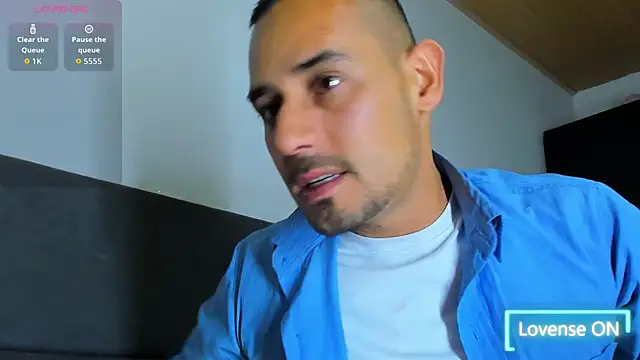 jhonyalzate2 online show from 11, 11, 2025