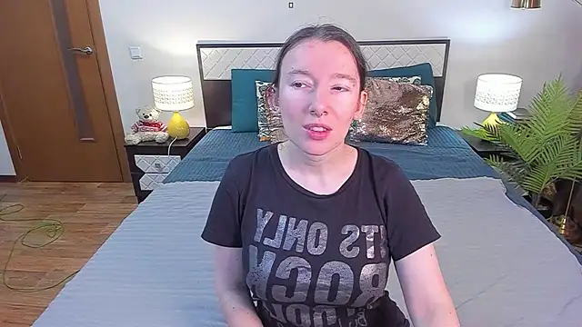 Snapshot of CatherineWalls chatting on 9, 6, 2026 CatherineWalls online show from 9, 6, 2026