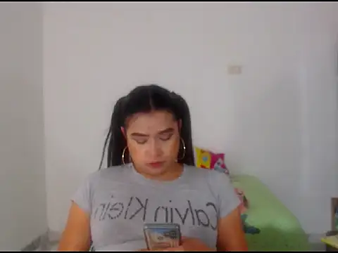 katrinawillff online show from 7, 4, 2026