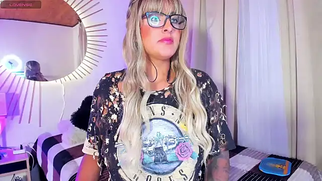 Snapshot of natta_smithh chatting on 26, 2, 2025 natta smithh online show from 26, 2, 2025