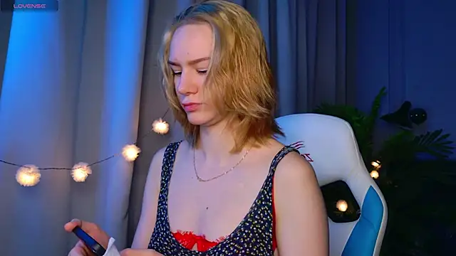 Ramona    online show from 23, 12, 2025