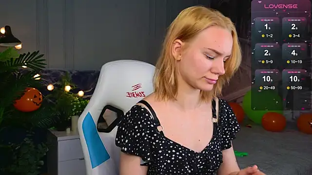 Ramona    online show from 25, 10, 2025