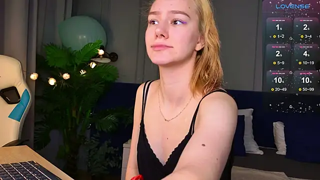 Ramona    online show from 26, 11, 2025