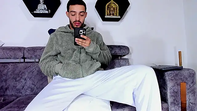 Alejandro Zatoro online show from 9, 2, 2026