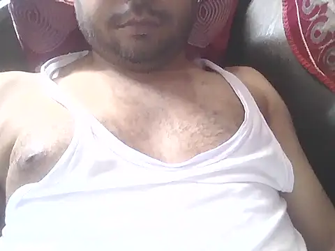Snapshot of aakash_ModelBrown chatting on 27, 4, 2026 aakash ModelBrown online show from 27, 4, 2026