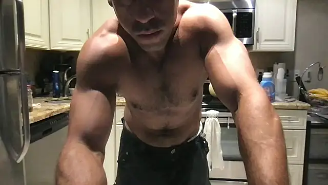 BigGuyMuscle online show from 8, 9, 2025