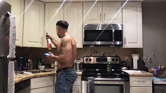 BigGuyMuscle online show from 11, 4, 2026