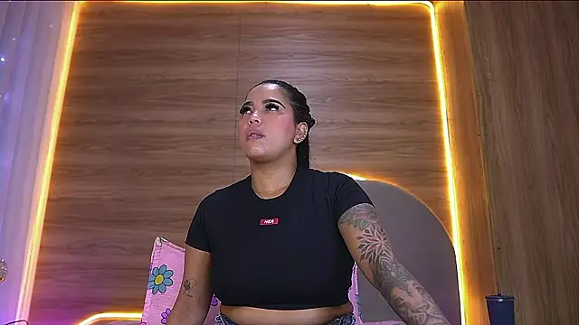 alexaa walker online show from 10, 3, 2026