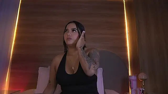 alexaa walker online show from 5, 6, 2026
