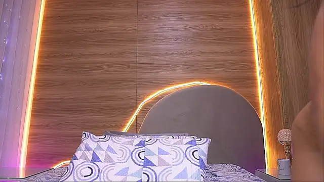 alexaa walker online show from 27, 3, 2026