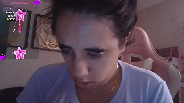 Snapshot of annarose19 chatting on 17, 6, 2026 annarose19 online show from 17, 6, 2026