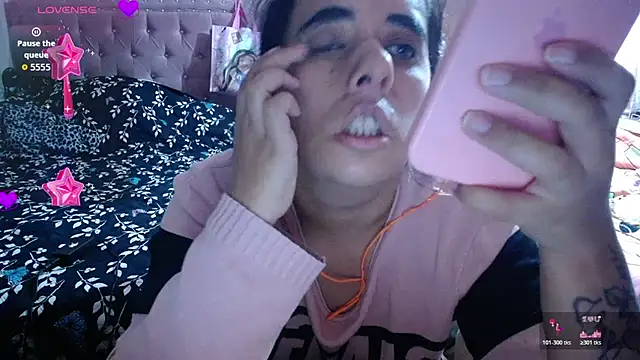 Snapshot of annarose19 chatting on 10, 7, 2026 annarose19 online show from 10, 7, 2026