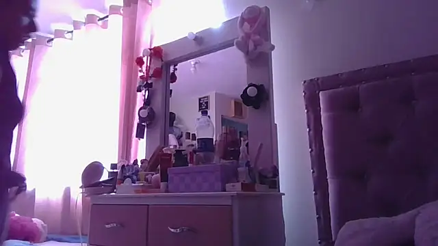 Snapshot of annarose19 chatting on 9, 10, 2025 annarose19 online show from 9, 10, 2025