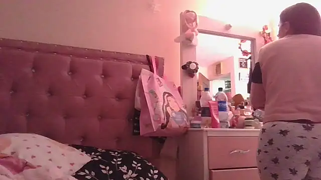 annarose19 online show from 16, 3, 2026