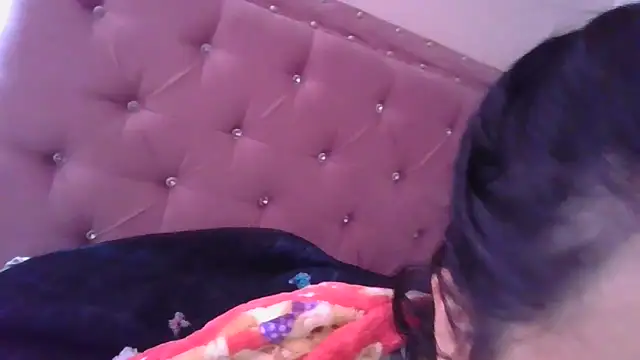 Snapshot of annarose19 chatting on 15, 9, 2025 annarose19 online show from 15, 9, 2025