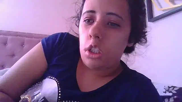 Snapshot of annarose19 chatting on 7, 11, 2025 annarose19 online show from 7, 11, 2025