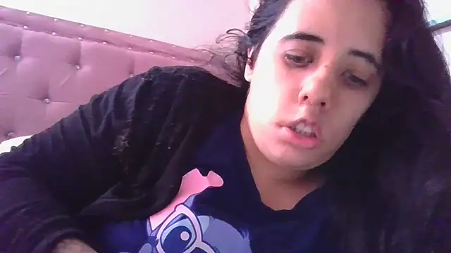 Snapshot of annarose19 chatting on 17, 9, 2025 annarose19 online show from 17, 9, 2025